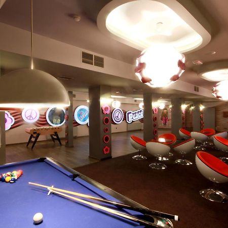 Hotel Styl 70 Пщина Екстериор снимка