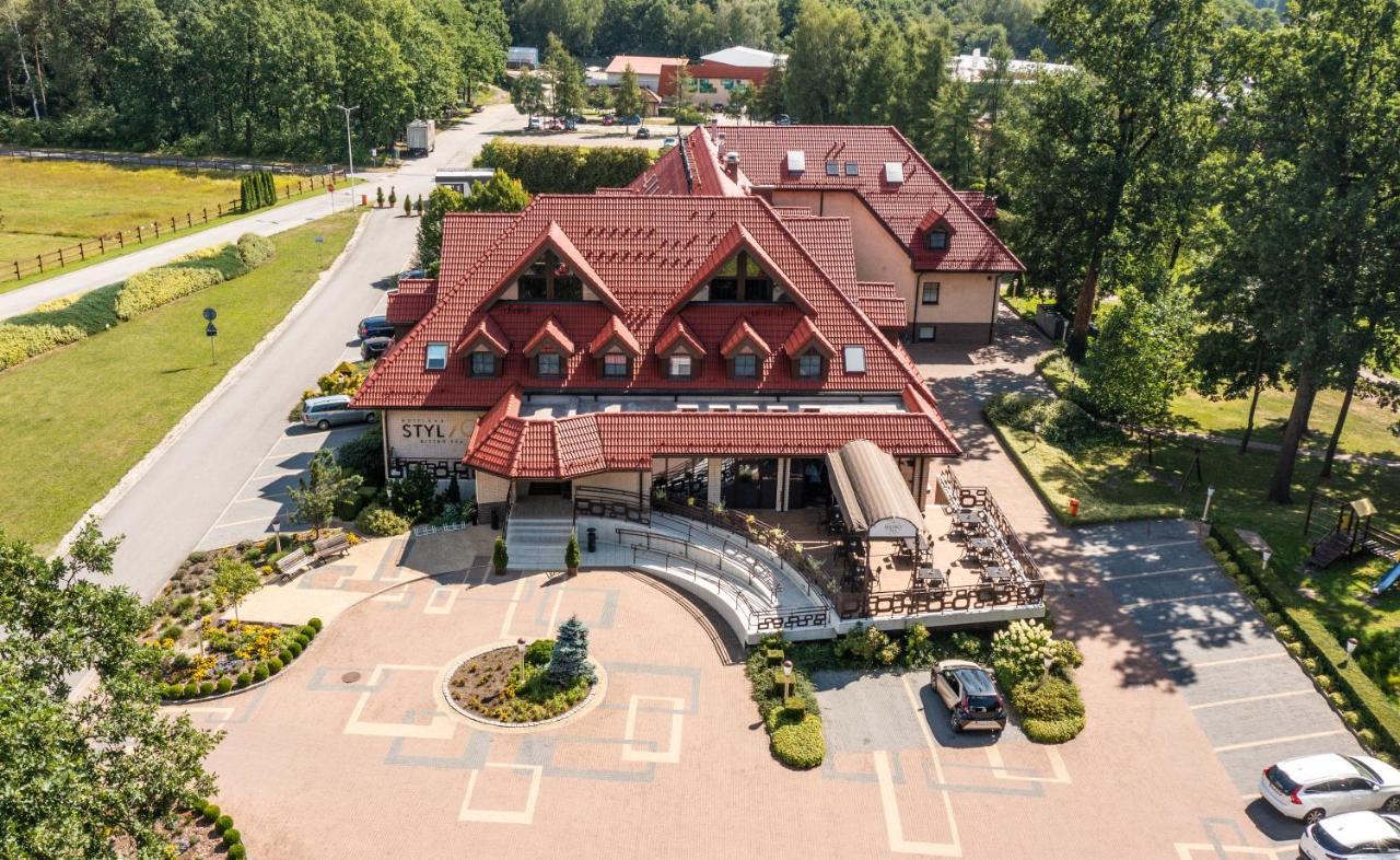Hotel Styl 70 Пщина Екстериор снимка