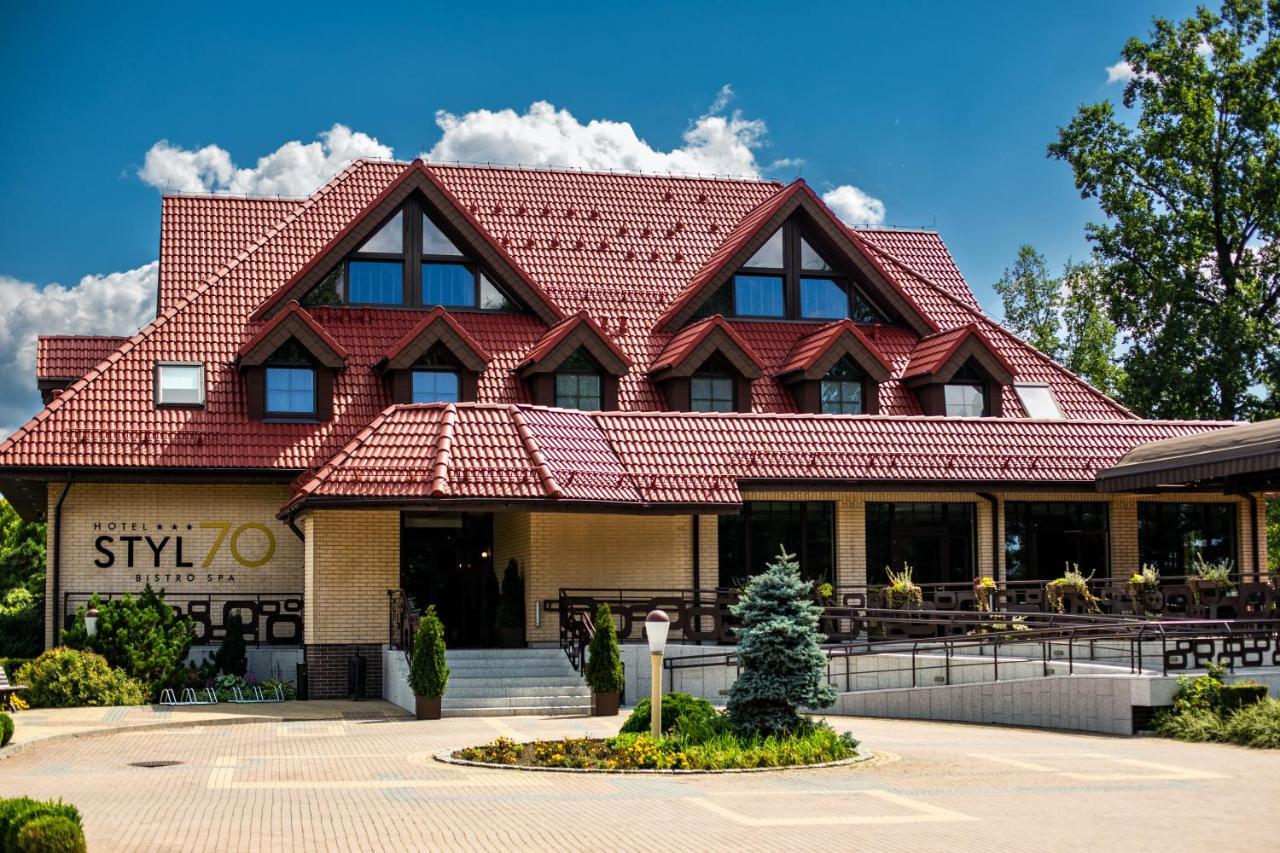 Hotel Styl 70 Пщина Екстериор снимка